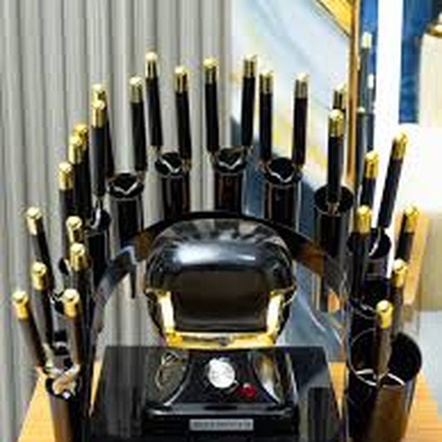 Marcel iron heater station